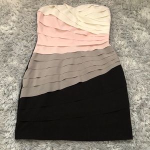 ❗️READ DESCRIPTION❗️ Sunning Gianni Bini strapless dress.